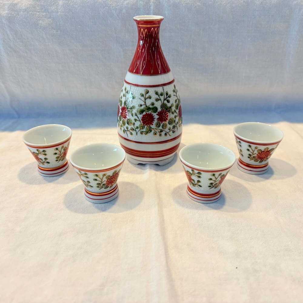 Vintage 5 Piece Sake Set Japanese Burnt Orange Floral Design 1 Cruet 4 Cups